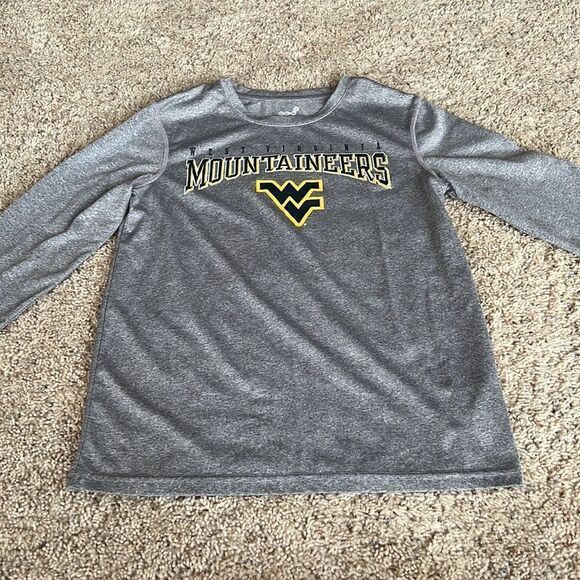 2 West Virginia Mountaineers Shirts boys size 10/12 - Picture 3 of 5